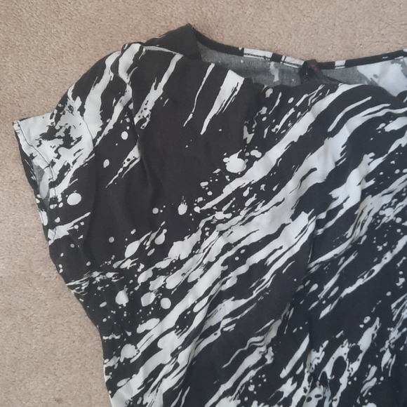 Tunic - Picture 4 of 5